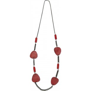 Collar con cuentas de madera